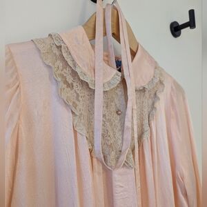 Vintage 1950s Pink Peignoir With Lace Neckline And A Pocket